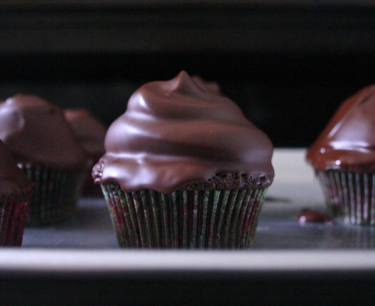 Chocolate Hi Hat Cupcakes with Peanut Butter Buttercream Delicious