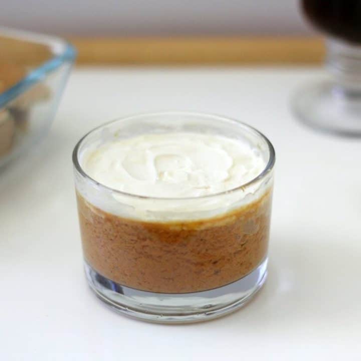 These deconstructed pumpkin pie puddings go well with bitter coffee, which balances the sweet and creamy dessert. #pumpkinpie #pudding #thanksgiving