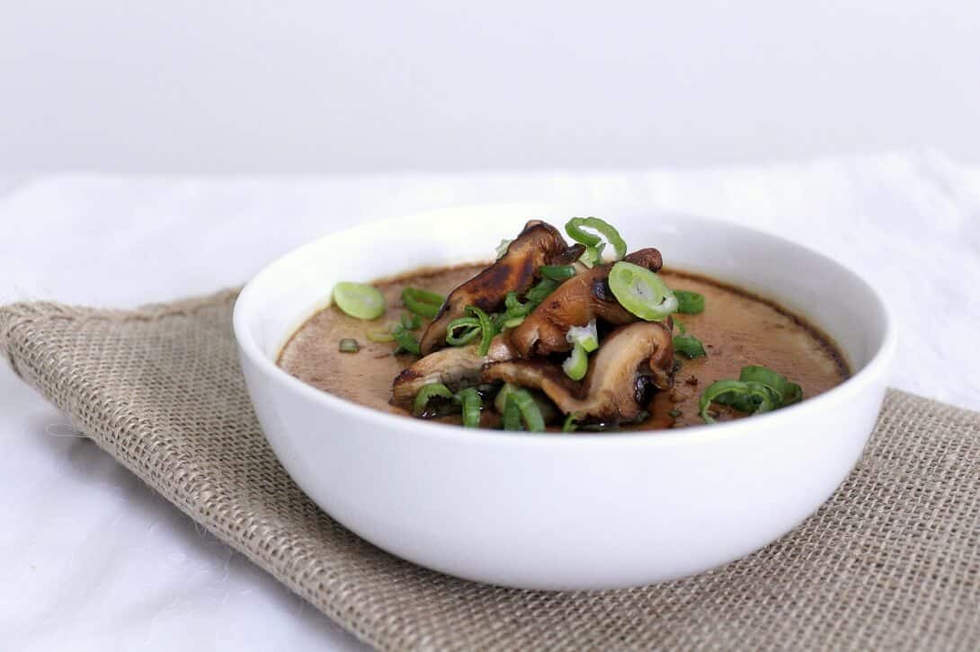 This shiitake dun dan (Asian steamed egg with mushrooms), is soft and silky, perfect with a heaping bowl of rice on the side. #mushrooms #dundan #steamedegg #vegetarian