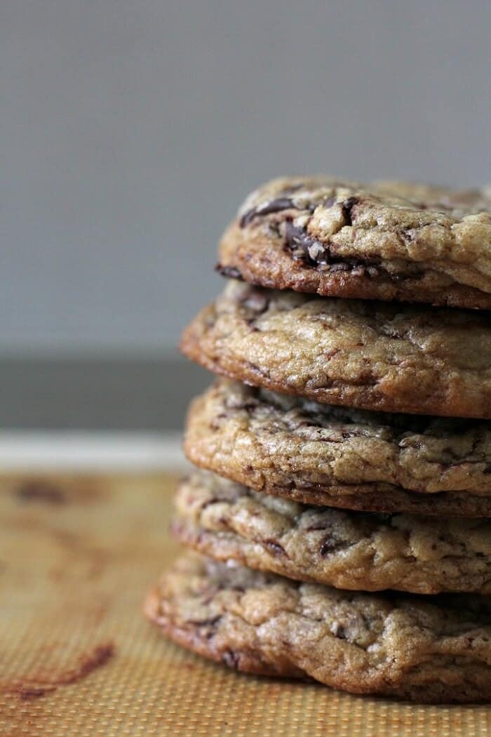 Wait for Tara O'Brady's chocolate chunk cookies to cool completely- then they're at their optimal chewy yet crispy texture. #chocolatechipcookies #chocolatechunkcookies #cookies #dessert