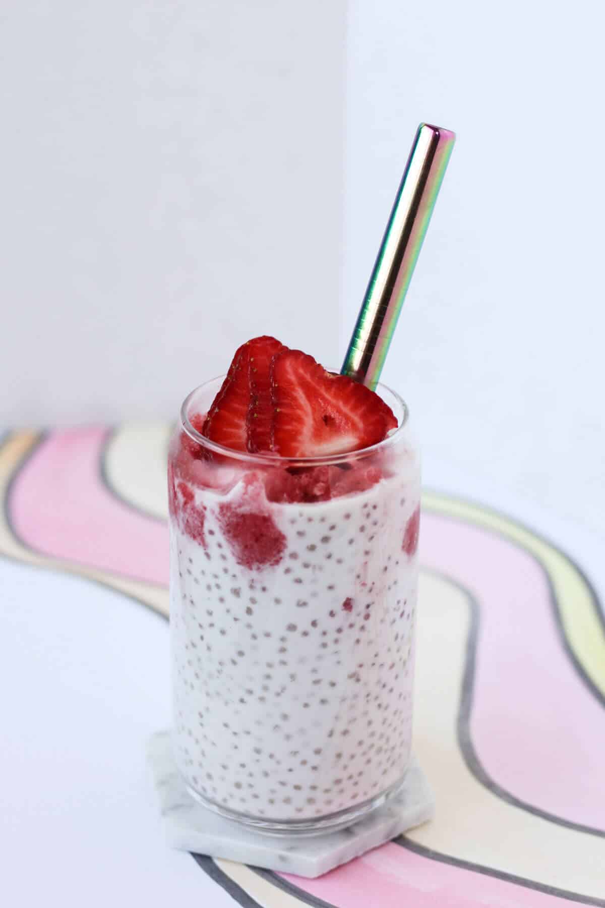 Strawberry Bubble Tea with Coconut Milk